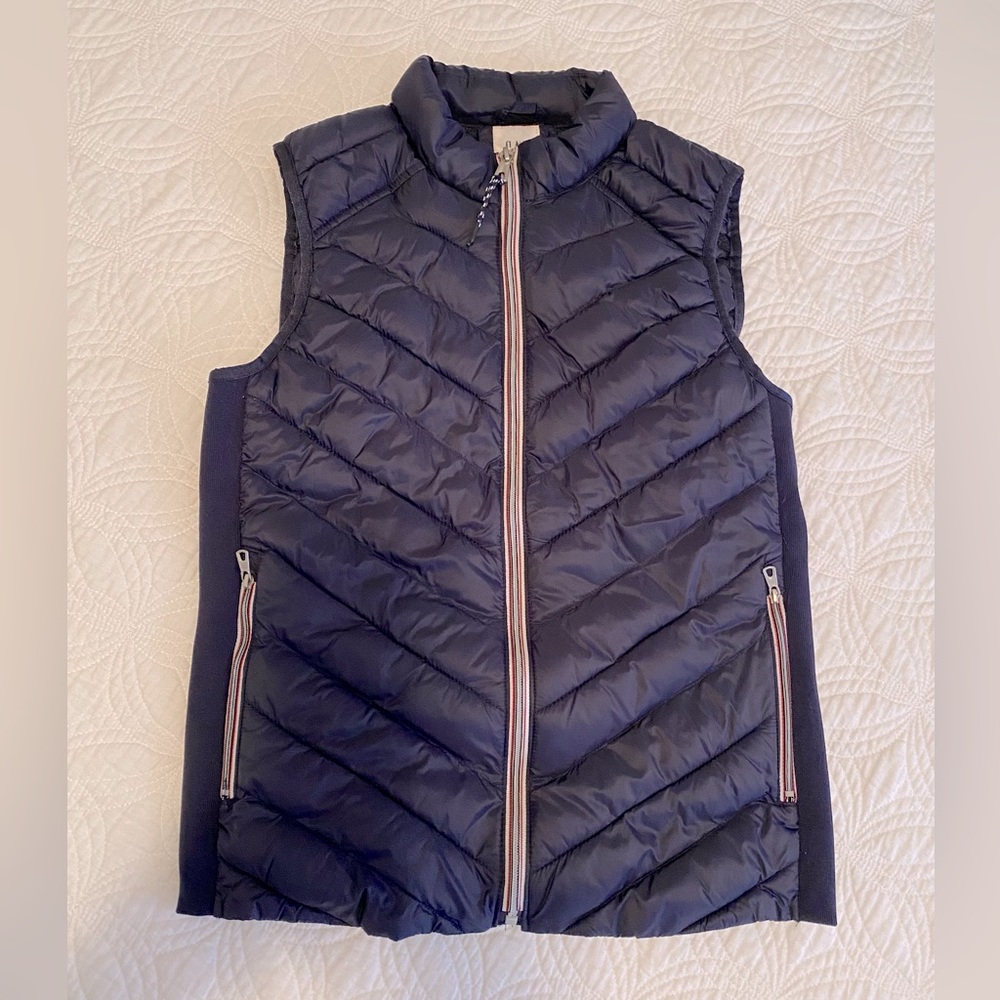 GAP Navy Blue Puffer Vest - Women’s Small